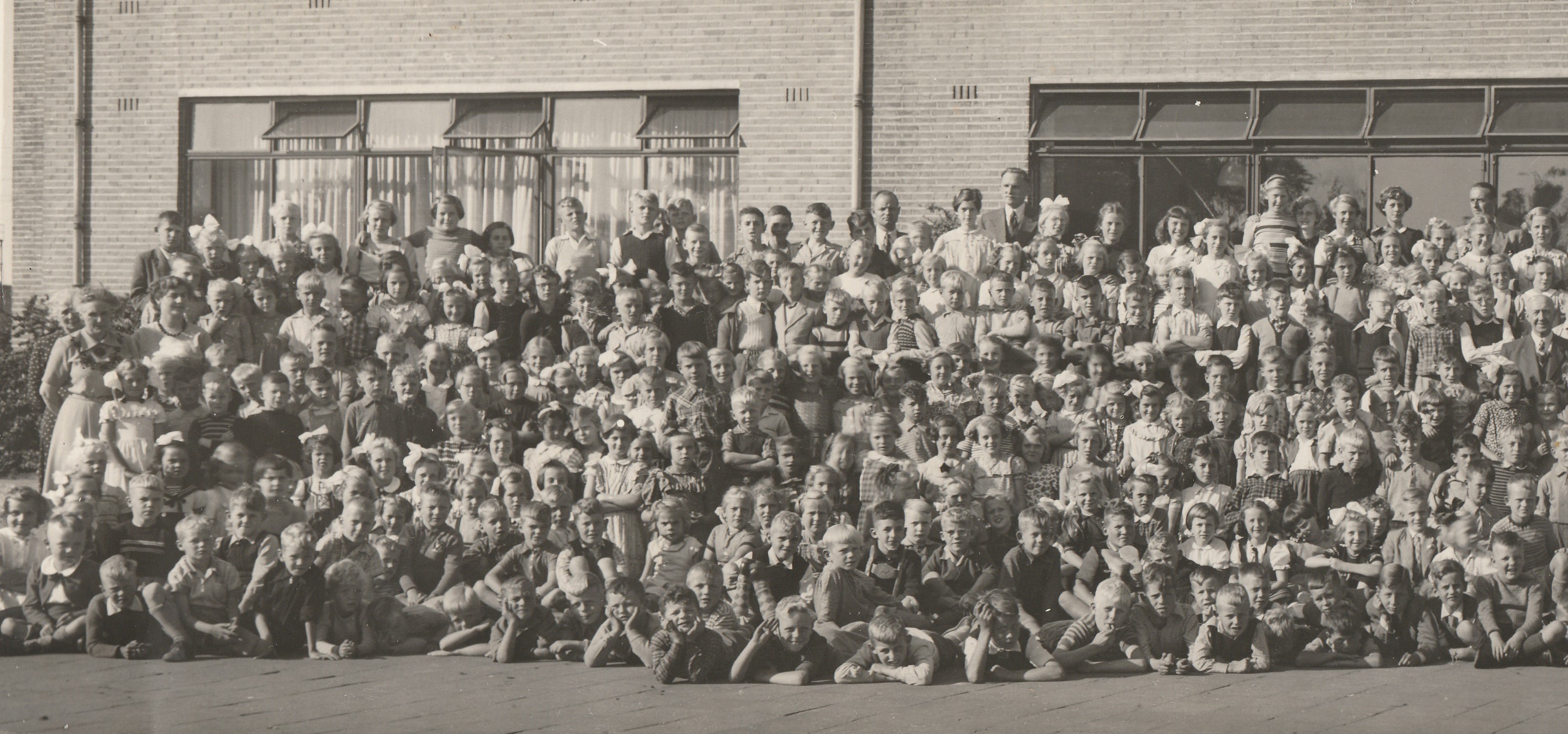 Jhr.Mr H.M.J.van Asch van Wijckschool foto