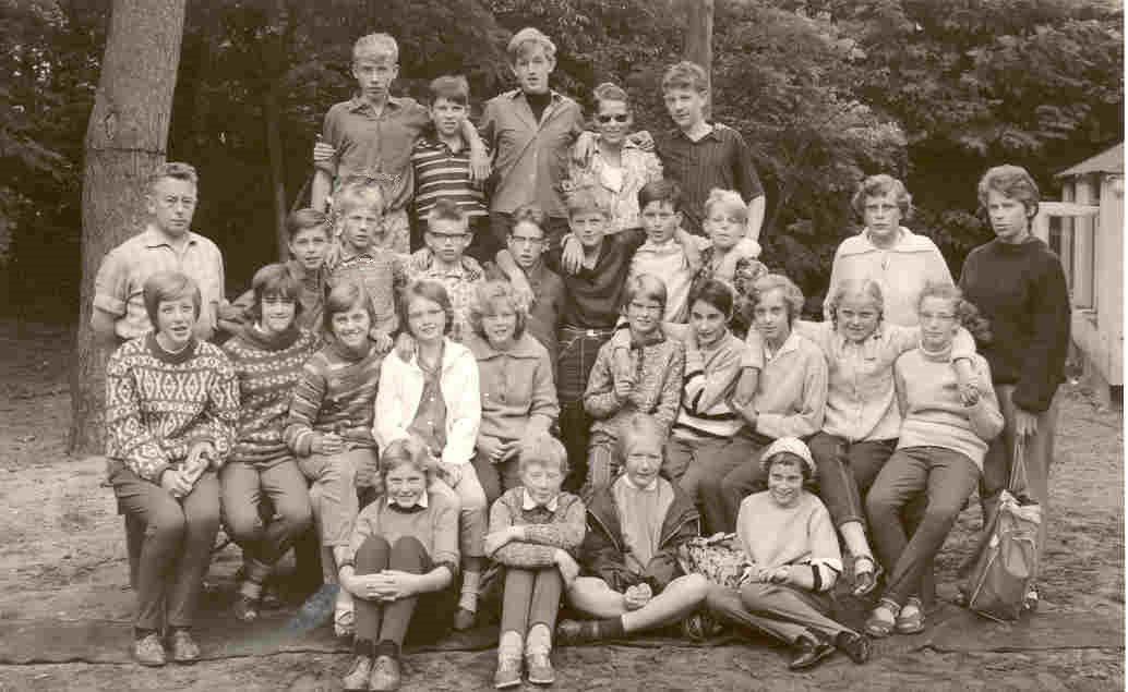 Guido de Bres, school met den Bijbel foto