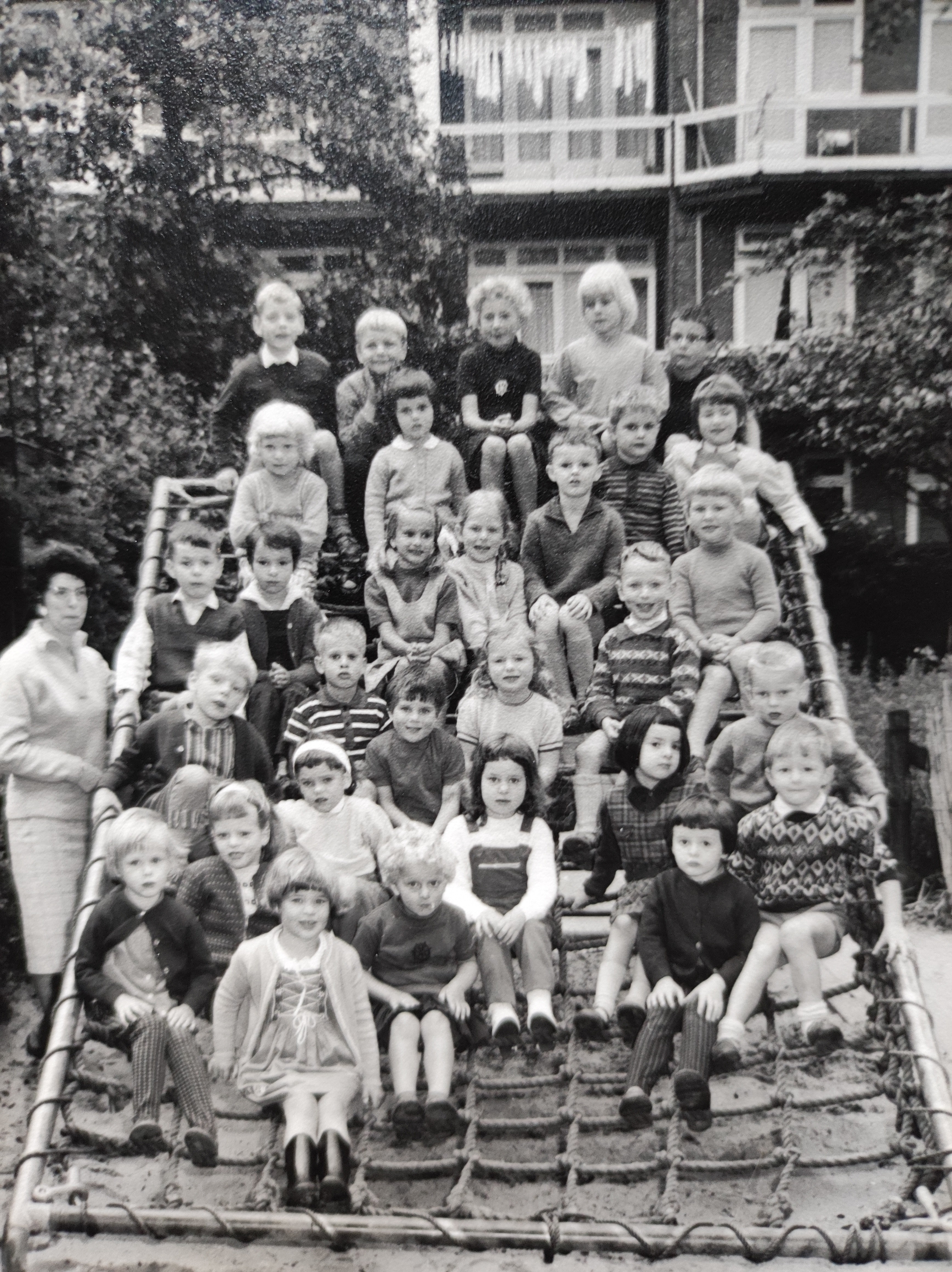 Anne Frank 6e Montessori-School foto