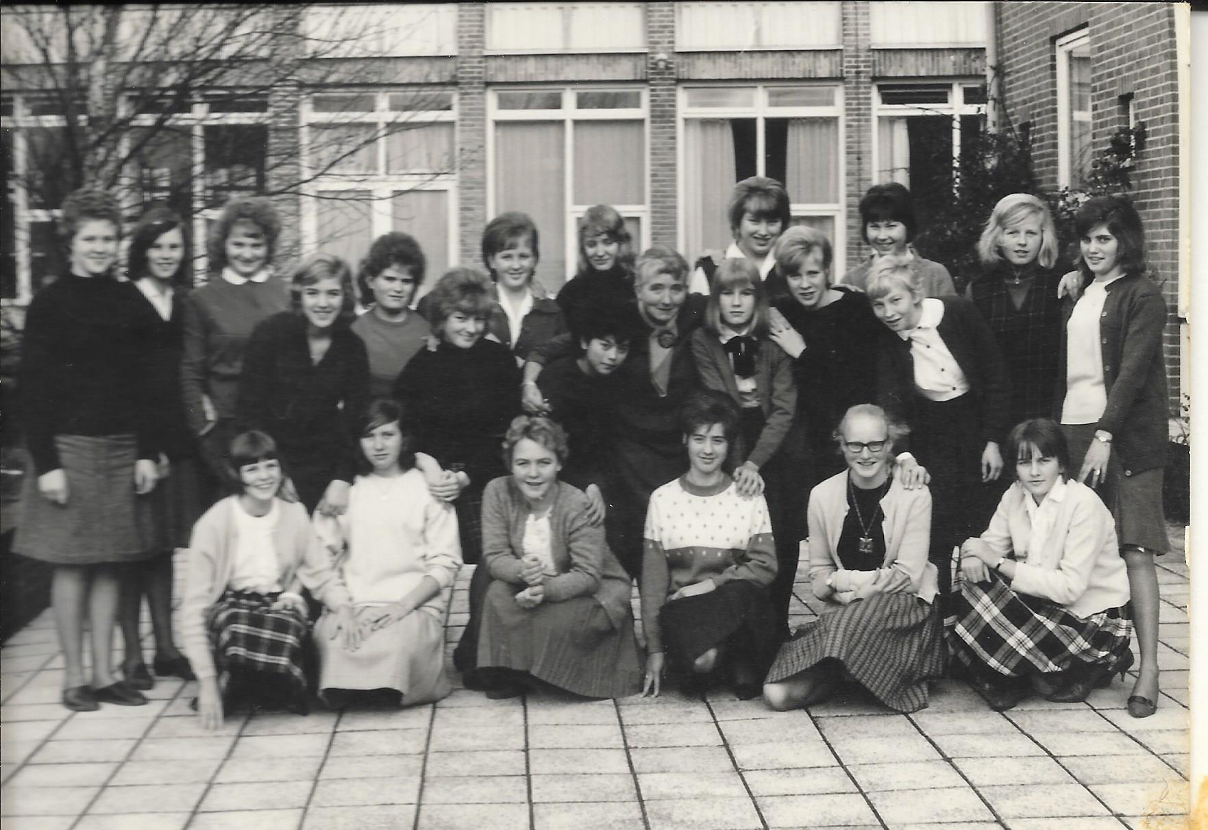 Nobel Huishoudschool (later Alcmere Levensmiddelen Technologie) foto