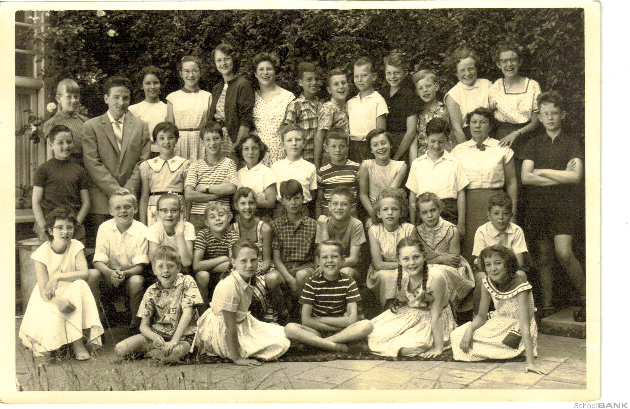 1e Montessorischool de Wielewaal foto