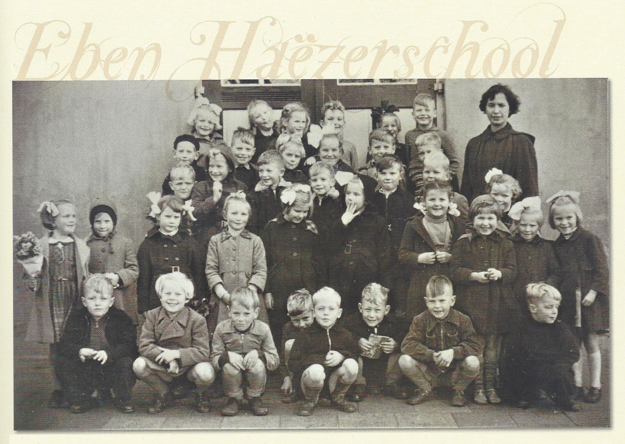 Chr. lagere school Eben Haëzer foto