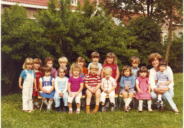 peuterschool in ouderkerk nu 'peuterstekje' foto