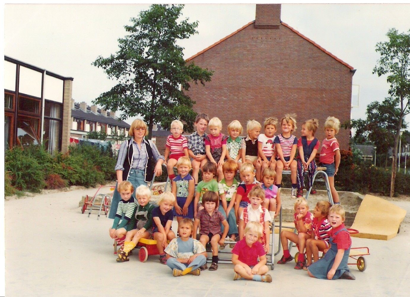 Hummeltjeshonk (kleuterschool) foto