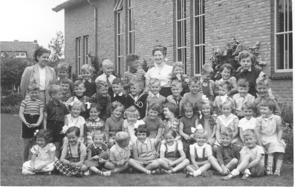 Kleuterschool in de Bergkerk foto