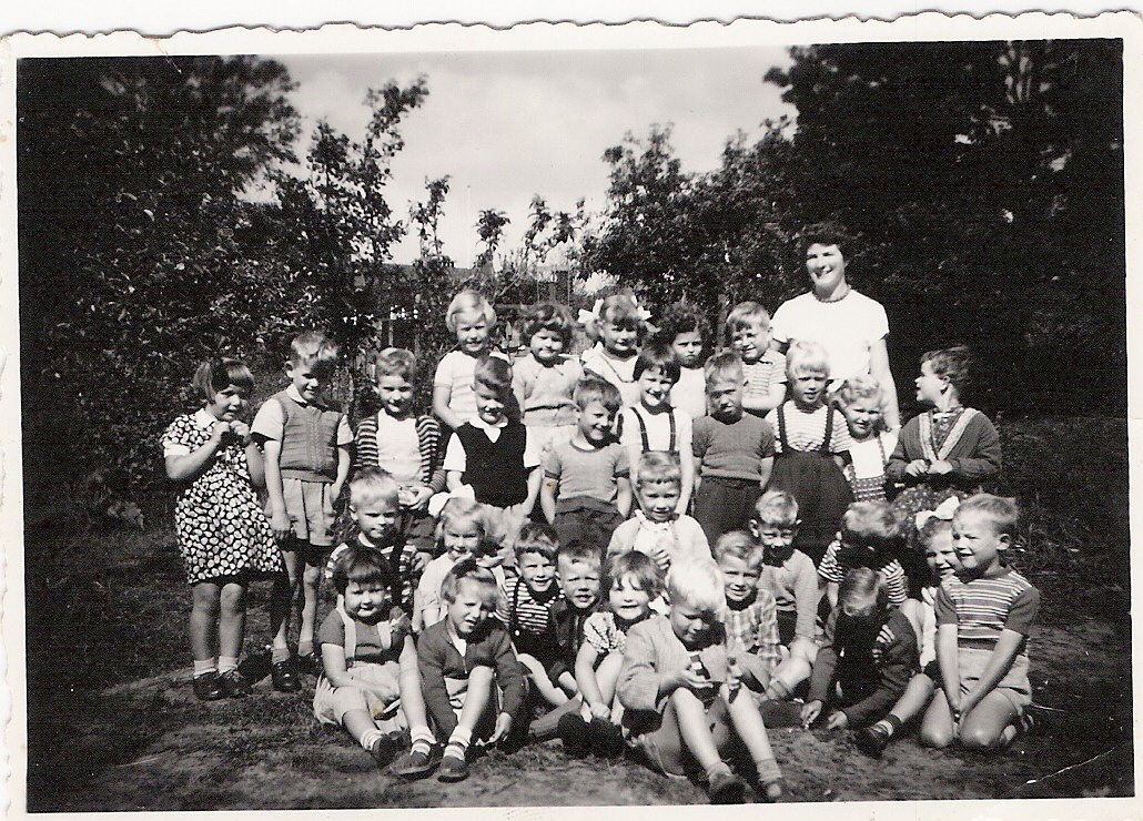 Kleuterschool Beverwijk 1956 1957 foto