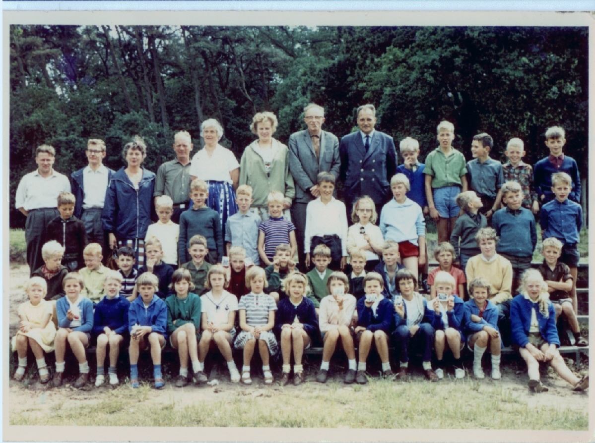 Openbare Lagere School foto