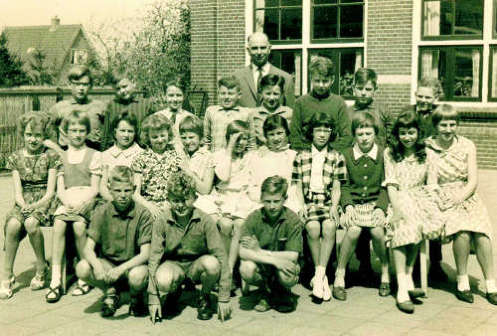 school met de Bijbel De Bron foto