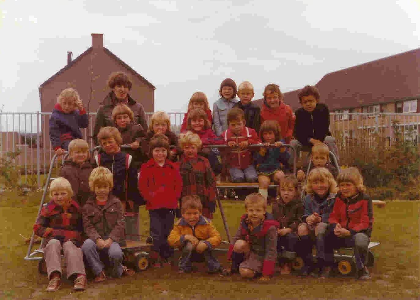 de kleine wereld  kleuterschool foto