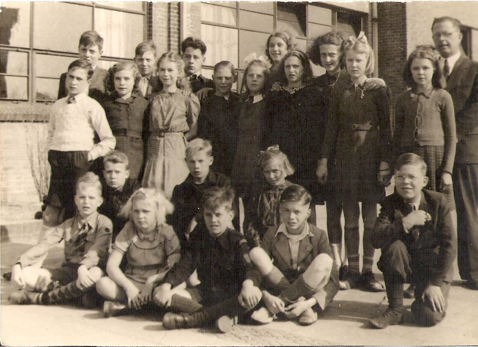 Ketelstraat School later Ir Lely school foto