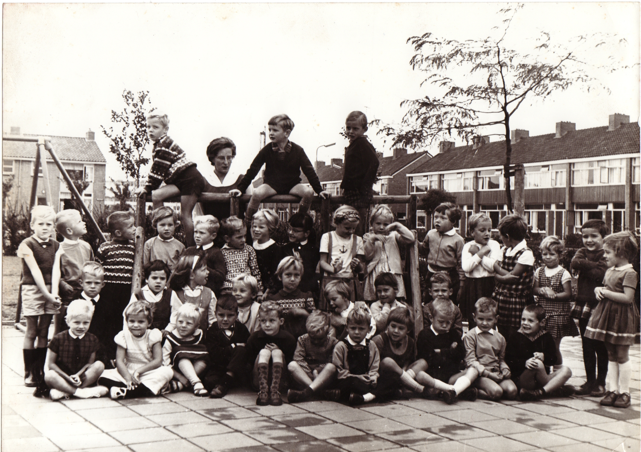 de springplank kleuterschool foto