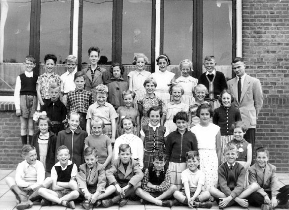 school met de bijbel foto