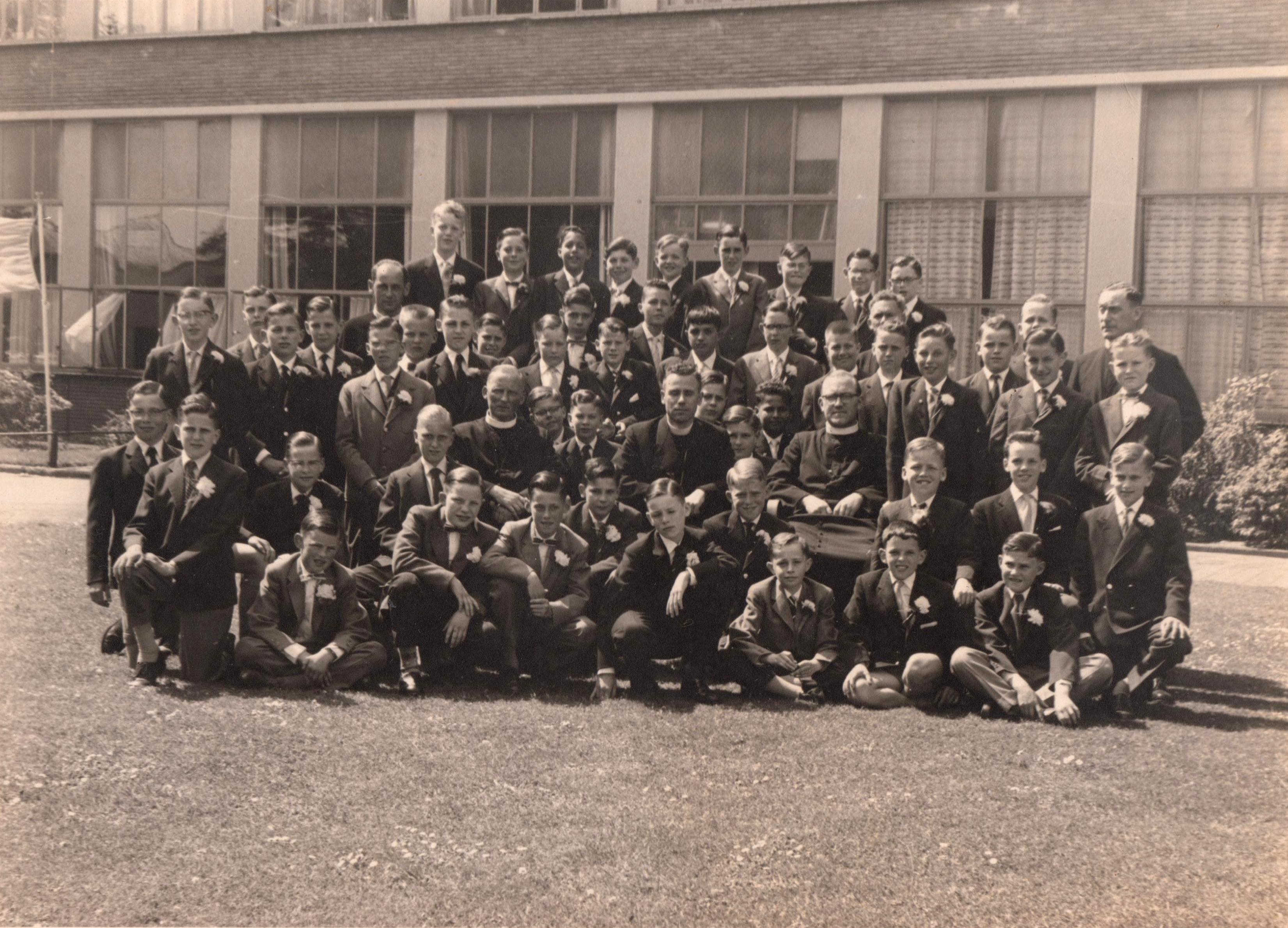 Katholiek Jongensinternaat St. Jozef (pensionaat) foto