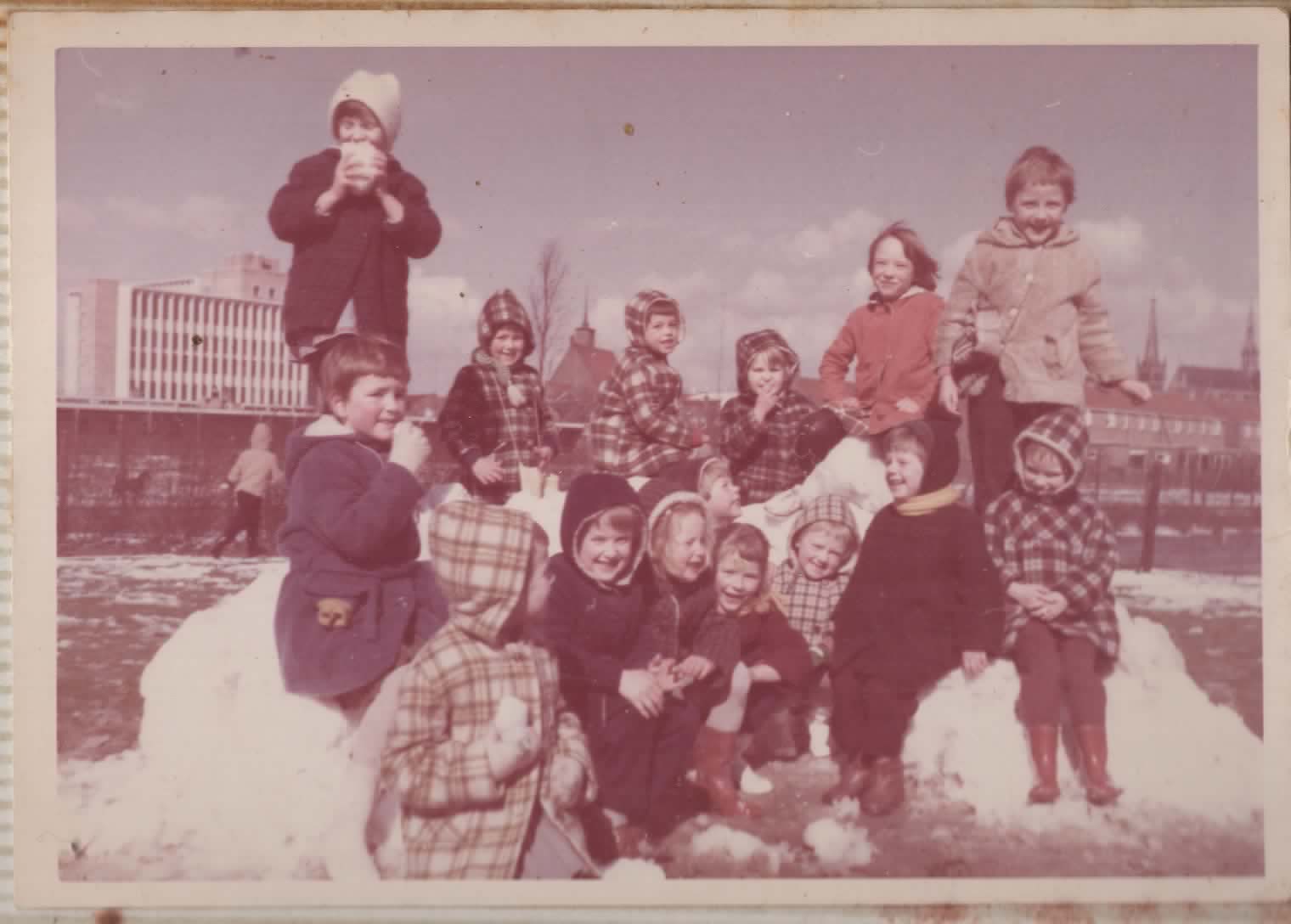 Openbare Kleuterschool 'Het Mezenest' foto