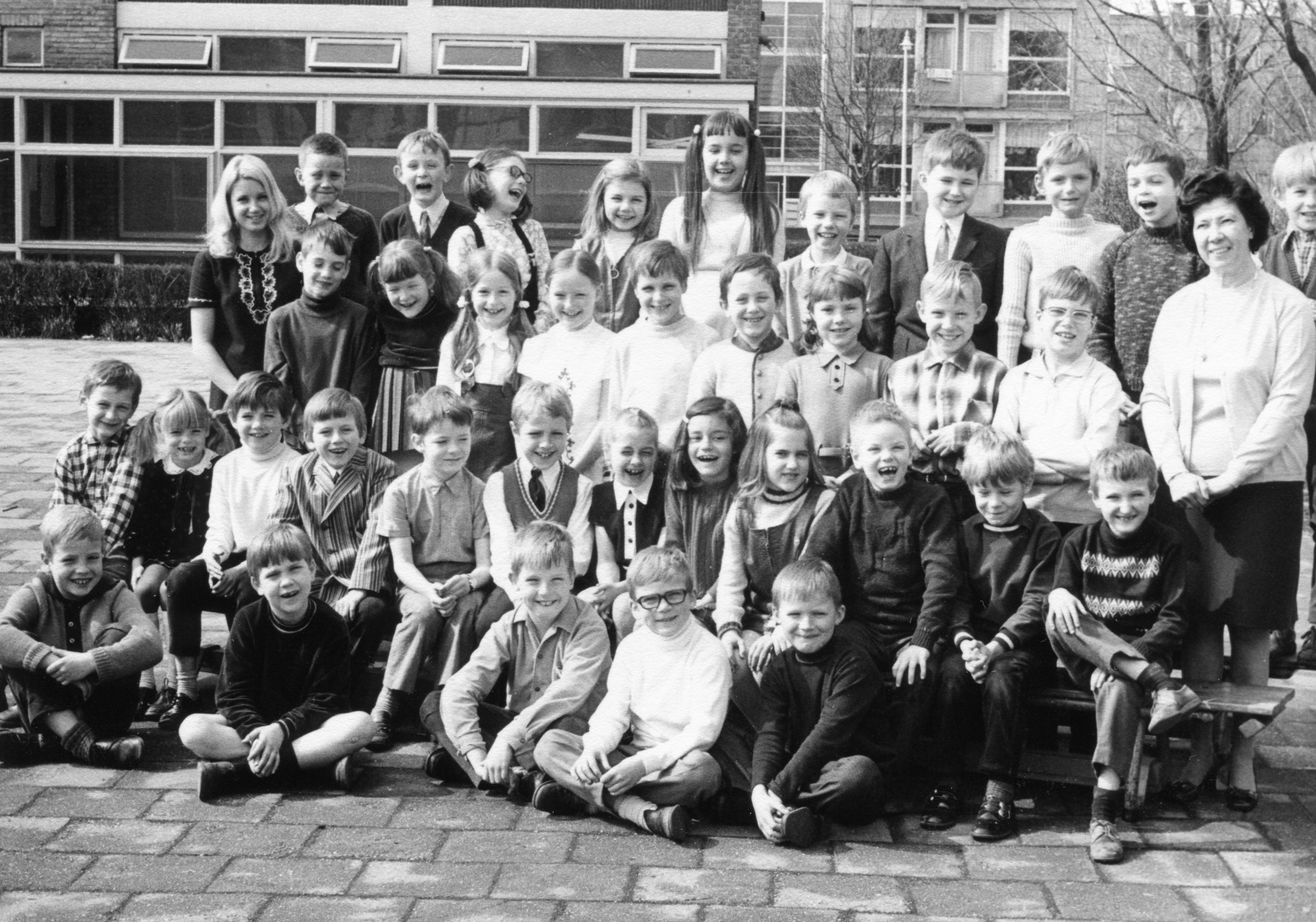 Nutsschool Morgenstond (later MULO) foto