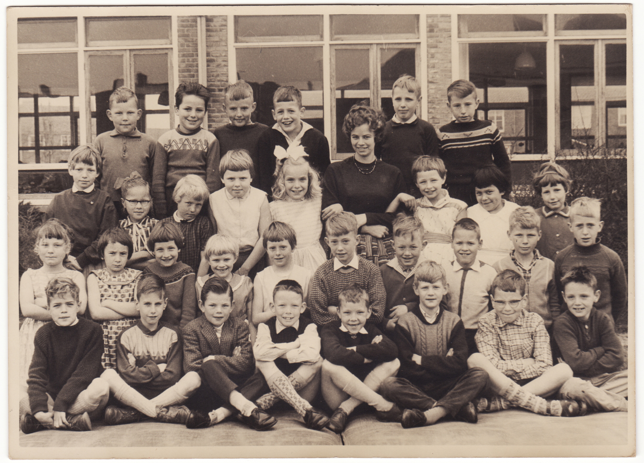 wethouder LF van Loo school foto