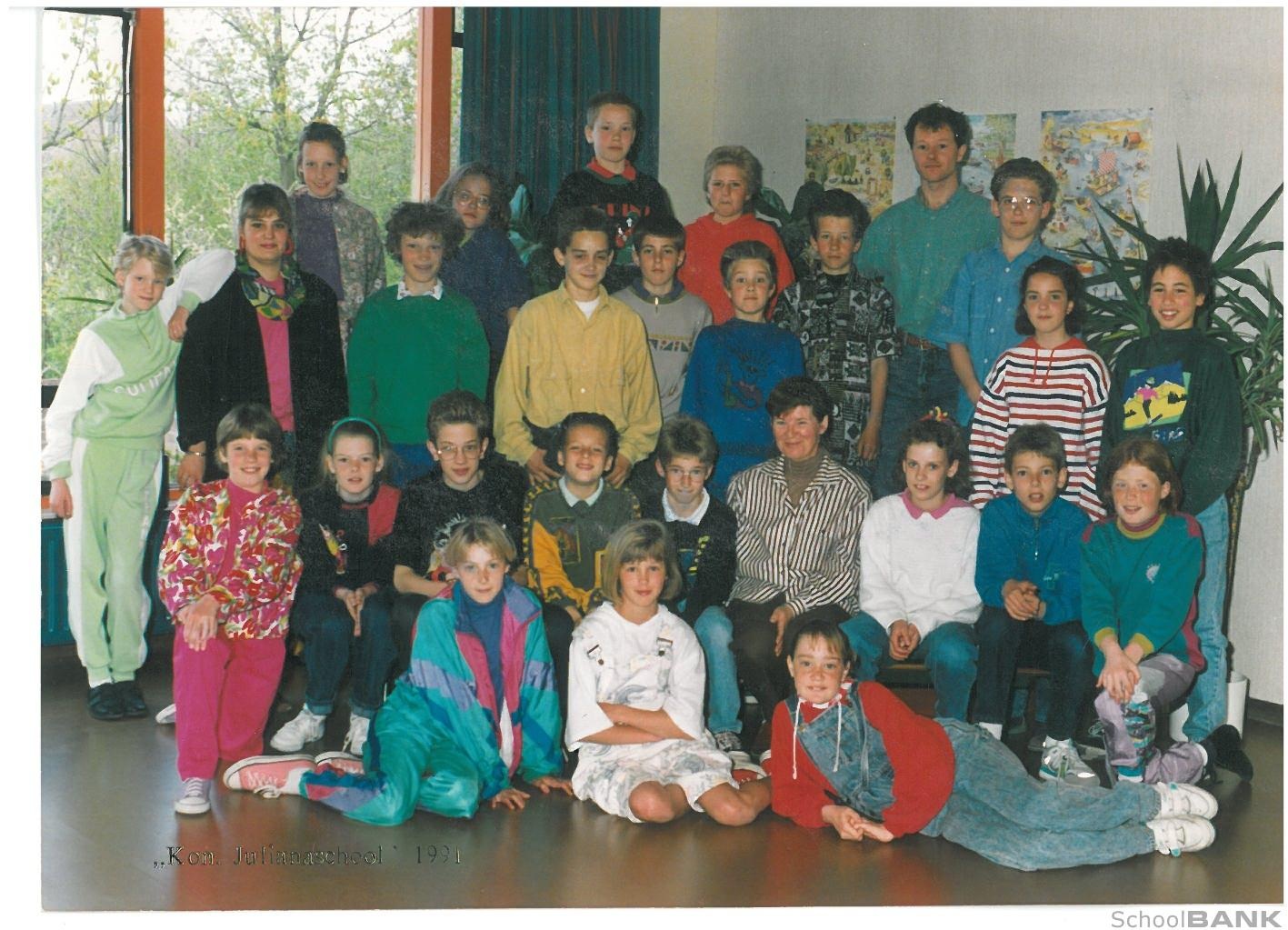 Koningin Julianaschool (vanaf 1996 Oranjehof) foto