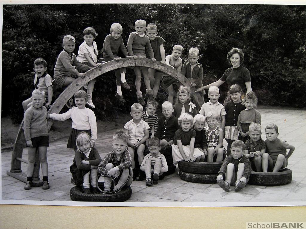 Kleuterschool 'Het Roodborstje' foto