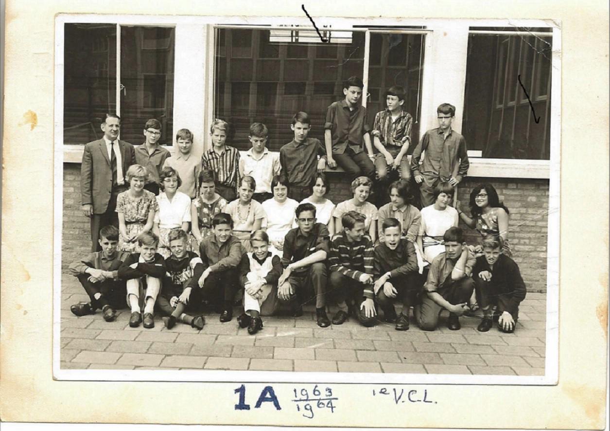 1e vrijzinnig christelijk lyceum en 2e foto