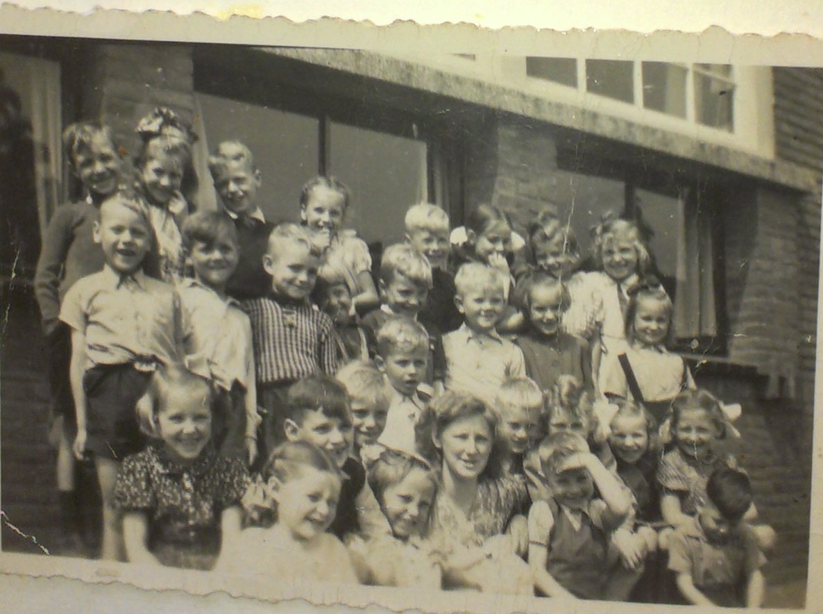 De Regenboog (christelijke Nationale Schoolvereniging) foto