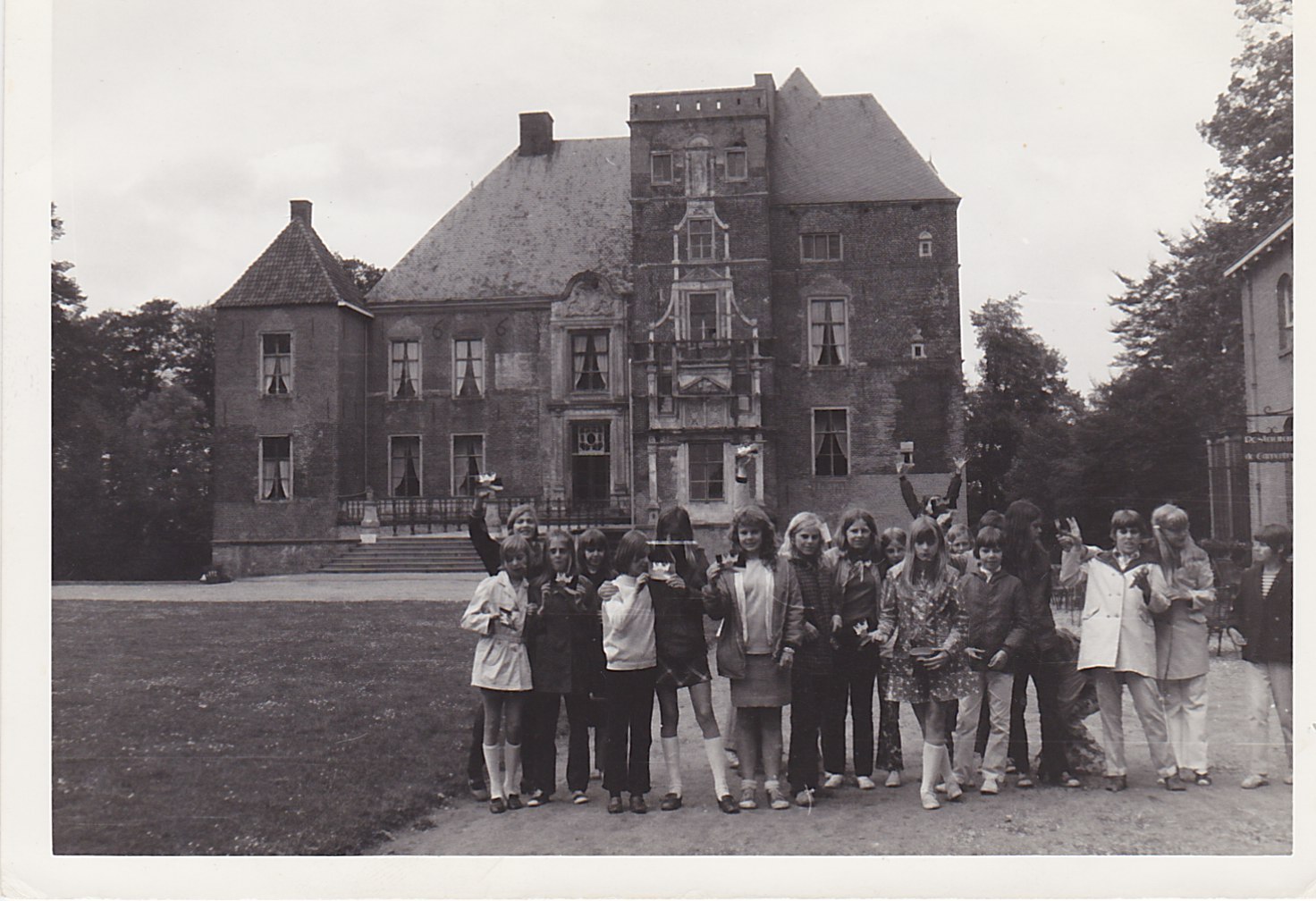 Mariaschool (Zie vanaf 1970 ook de St Antoniusschool) foto