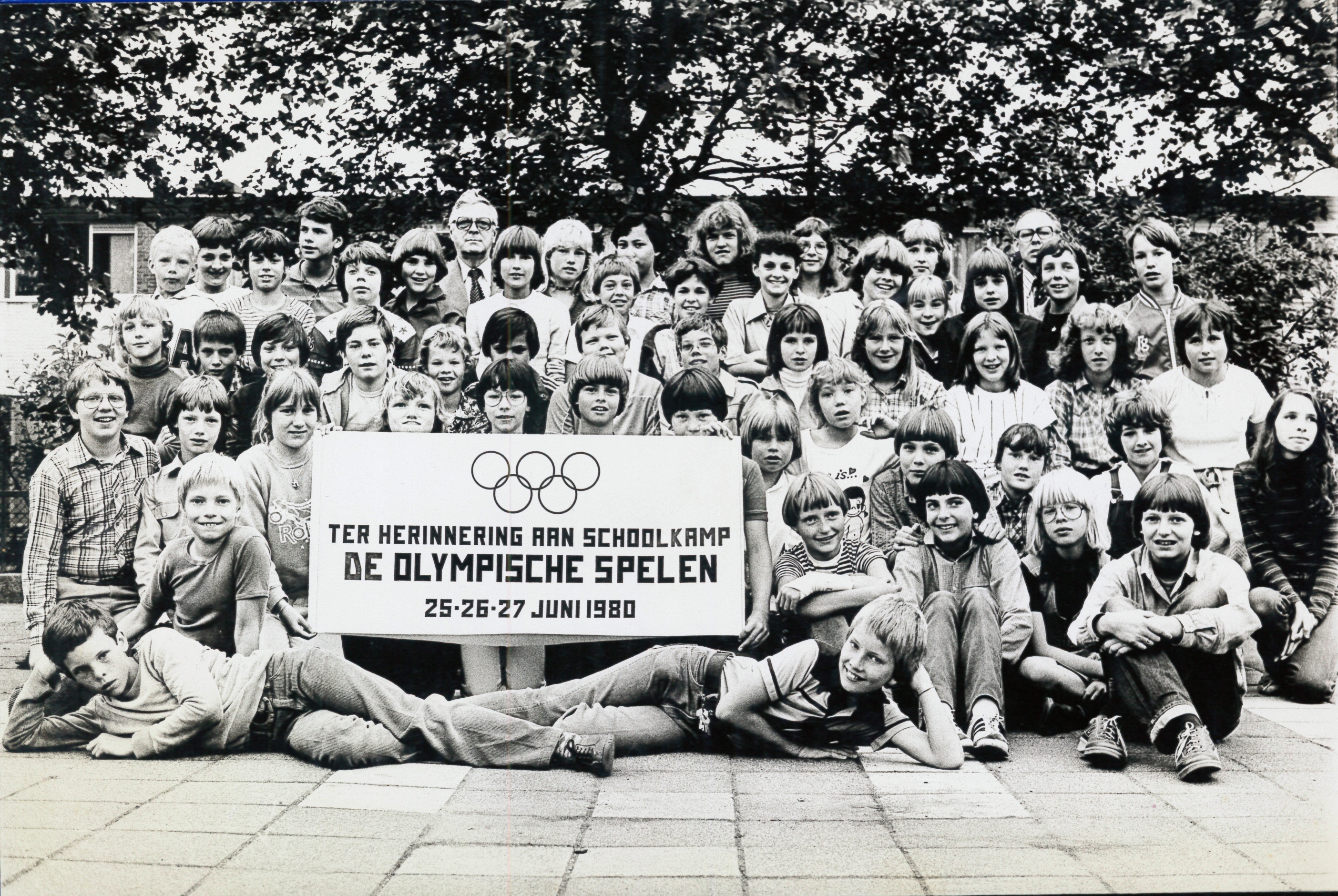 R.K. Jongensschool Constantijn de Grote foto