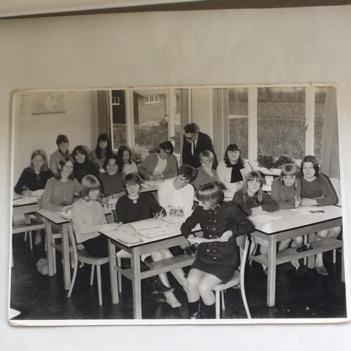 4e Nijverheidsschool voor meisjes, Meester Johannes Drost School foto