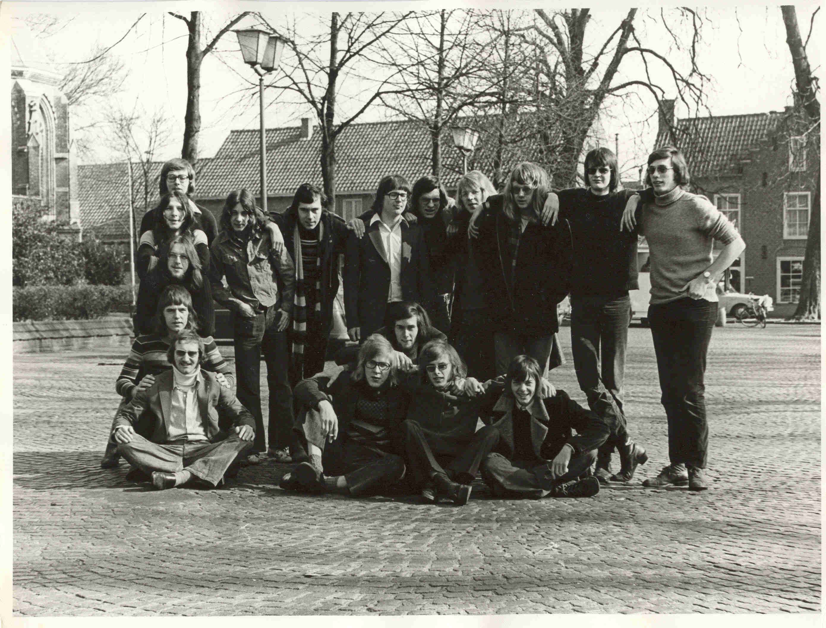 2e Middelbare Technische School foto