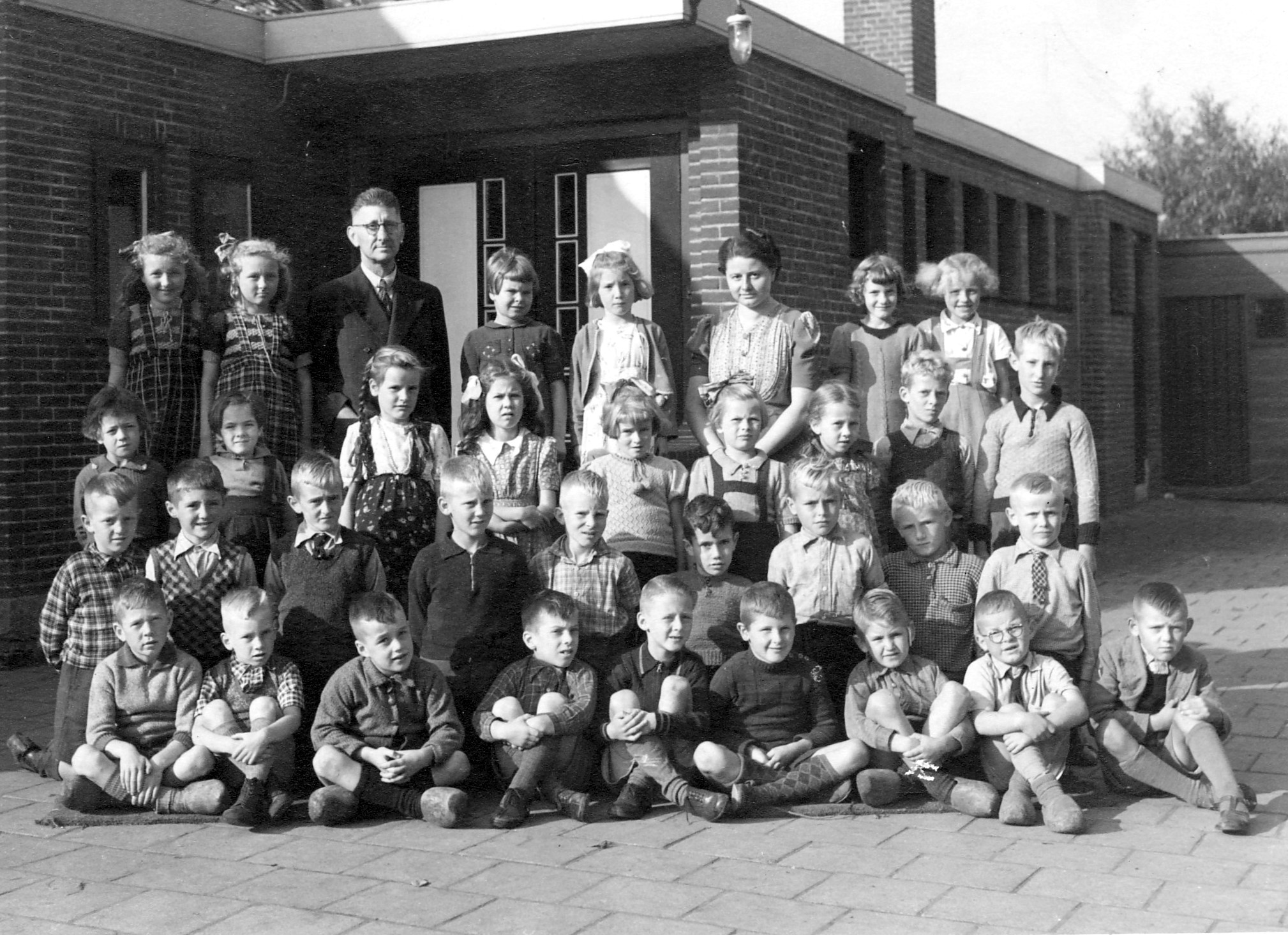 De Hoeksteen (voorheen: School met de Bijbel) foto