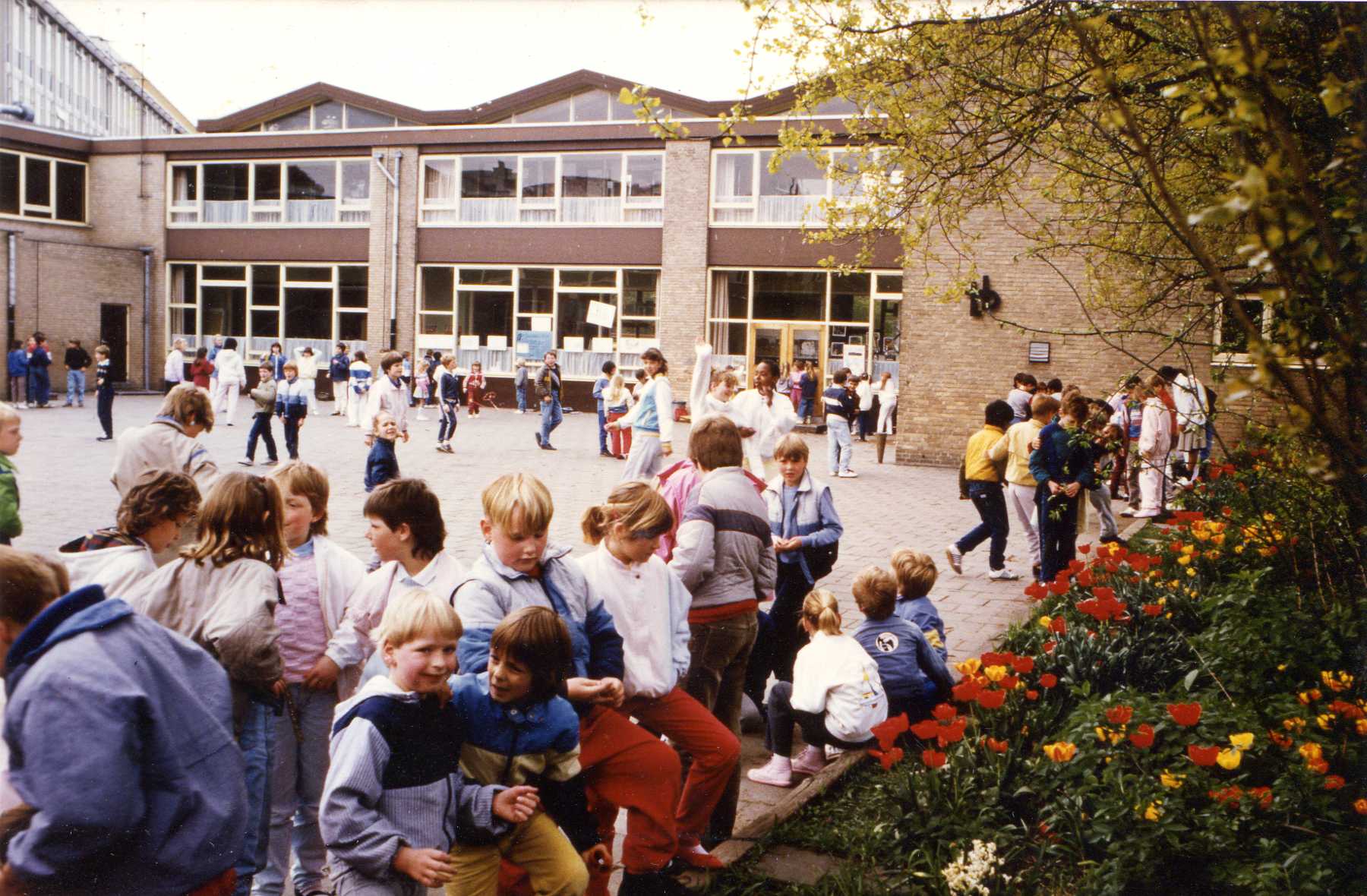 Titus Brandsma School foto