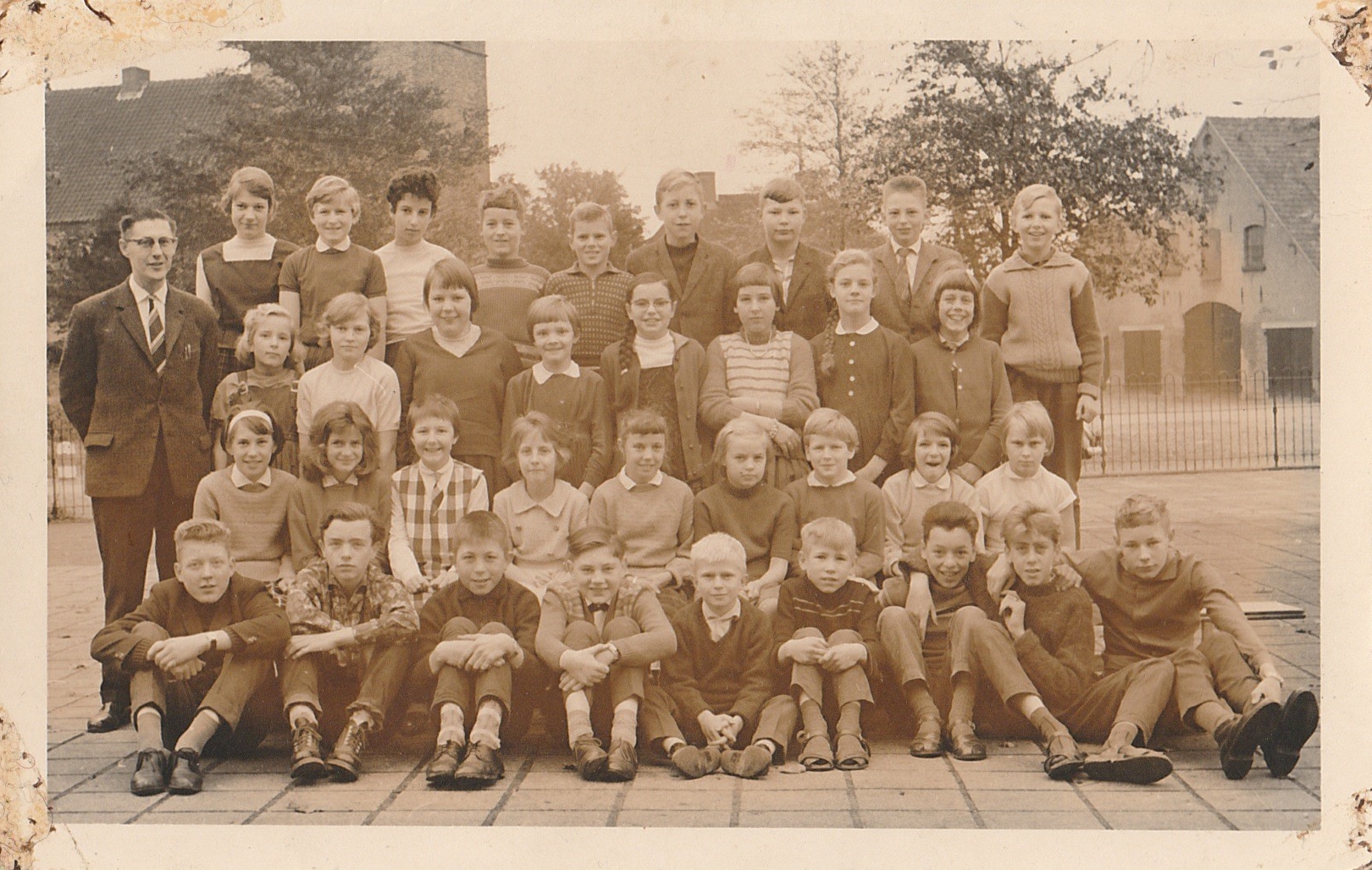 Hervormde School Andelst foto