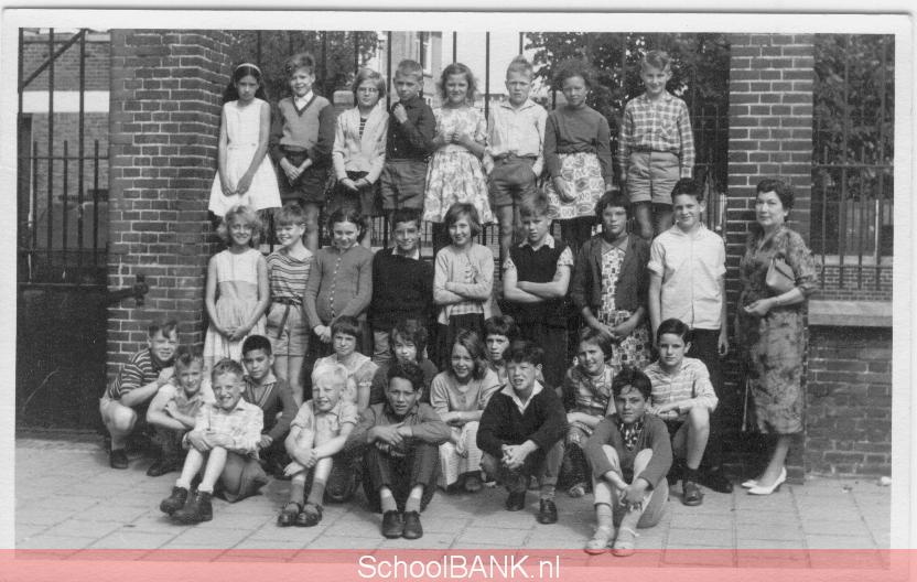 Openbare lagere school De Lareyschool foto