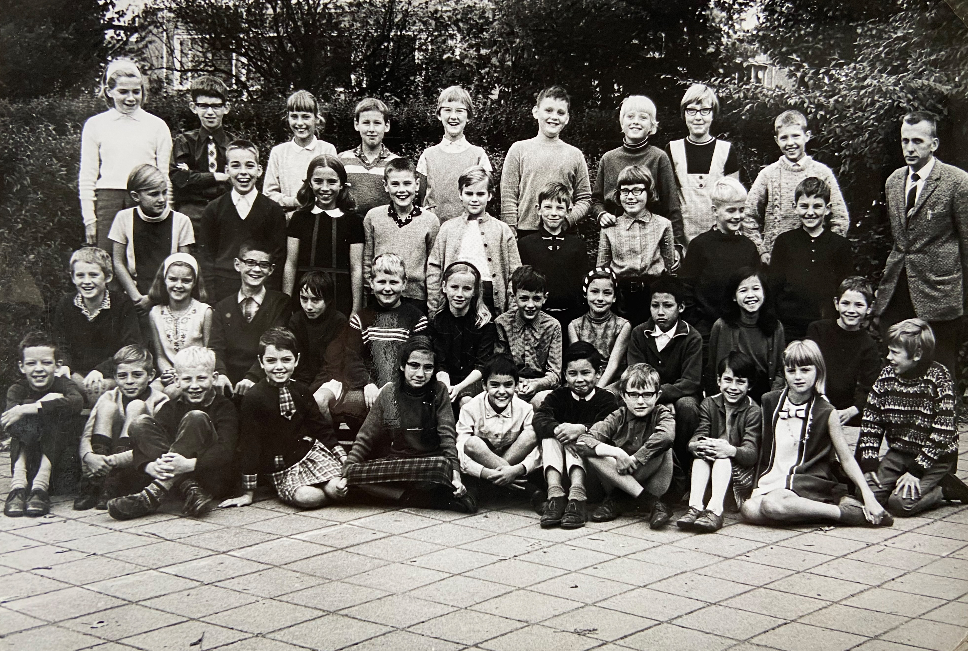 1e Jan Ligthartschool Tilburg foto